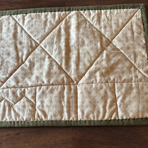 Vintage Fall FEEDSACK‎ Patchwork Quilted Autumn Table cloth Runner 30” L x 10” W - Picture 7 of 8
